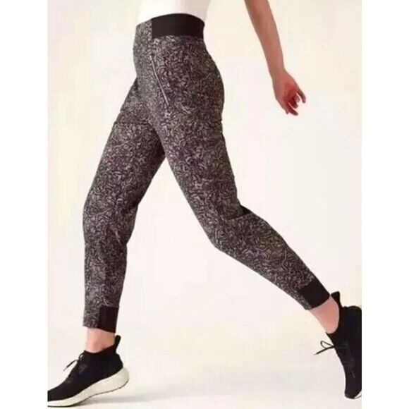 ATHLETA Women’s Kinetic Abstract Print Trekkie North Tapered Jogger Size 6T Tall - Picture 3 of 8